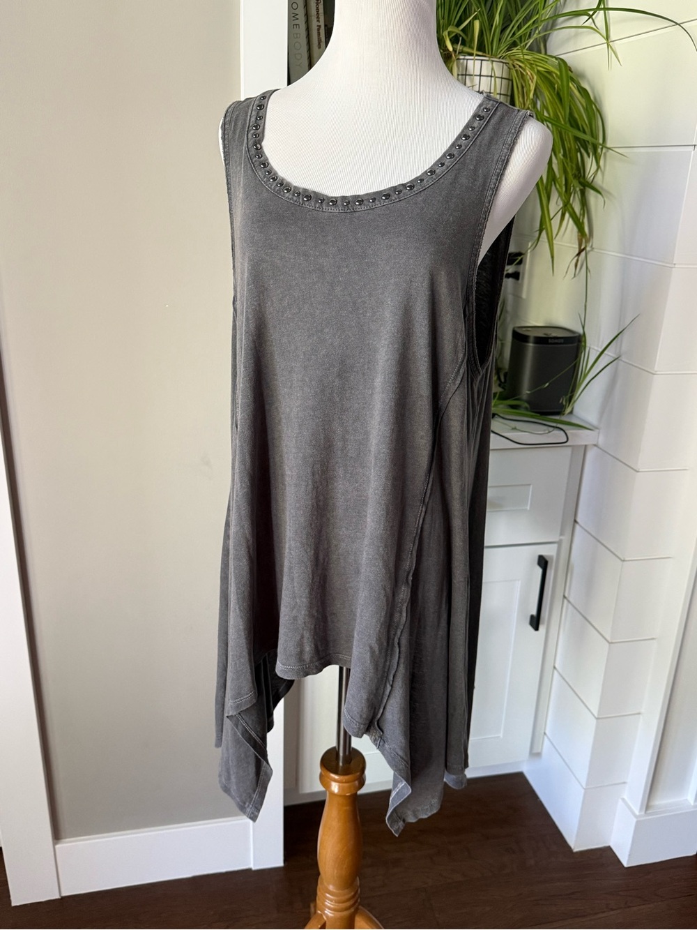 Size XL Vintage Wash Charcoal Studded Handkerchief Hem Tunic Tank Boho Festival